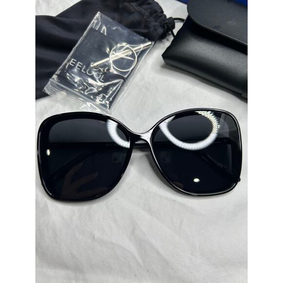 Polarized Tinted Women’s Glasses-NWT box and repair‎ kit - Picture 6 of 6